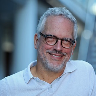 Alexander Wasner, Autor und Moderator bei SWR Kultur