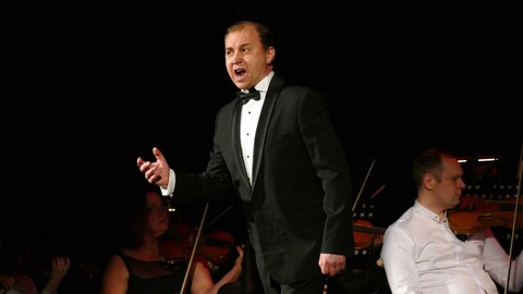 Tenor Vladyslav Horai 
