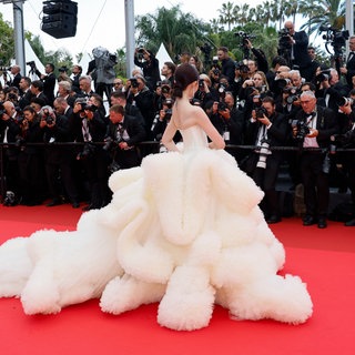 Schauspielerin Wan QianHui posiert in Cannes, 2025