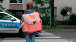 Wenn Kinder nicht zur Schule gehen, ist die Kindesherausgabe das letzte Mittel