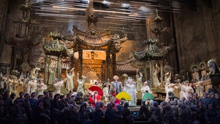 Turandot (Metroplitan Opera New York  Ken Howard)
