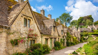 Bibury Weavers Cottages, Arlington Row, Bibury, The Cotswolds, Wiltshire, England, United Kingdom