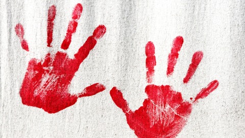 Zwei rote – blutige – Handabdrücke: Was macht die Faszination am "True Crime"-Genre aus?