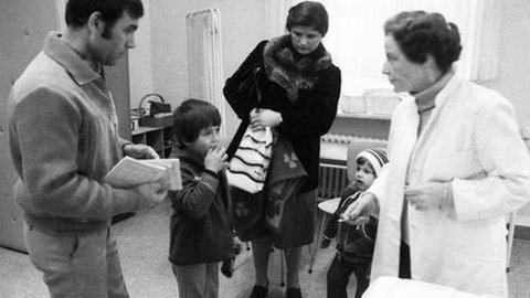 Schluckimpfung gegen Kinderlähmung bzw. Polio 1980 in Iserlohn