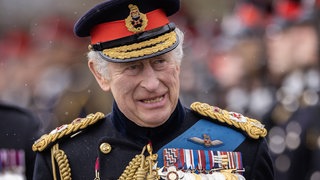 Academy Sandhurst (RMAS) in Camberley. Am 6. Mai 2023 findet die Krönung von King Charles und Queen Consort Camilla statt. 