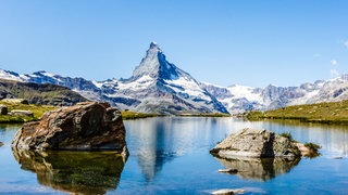 Das Matterhorn ist mit 4.478 m einer der höchsten Berge der Alpen und einer der bekanntesten Berge der Welt