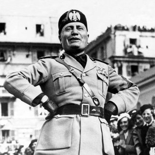 Benito Mussolini (1883 - 1945), italienischer Diktator und Faschist: Mit seinem Marsch auf Rom begann die Regierungszeit Benito Mussolinis. Ausgerechnet Adolf Hitler wurde ihm zum Verhängnis.