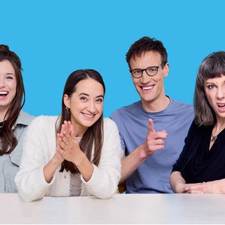 Das Podcastbild von "Fakt ab! Eine Woche Wissenschaft" mit Julia Nestlen, Sina Kürtz und Aeneas Rooch