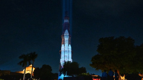 Das Bild zeigt die Chandrayaan-3 beim Start. Ziel der Mission: Die erste indische Mondlandung.