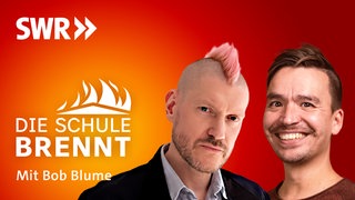 Sascha Lobo und Bob Blume auf dem Podcast-Cover von "Die Schule brennt – Mit Bob Blume"