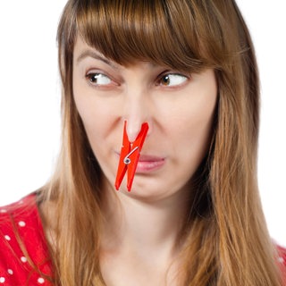 Gegen Gestank hilft auch eine Wäscheklammer auf der Nase nur wenig