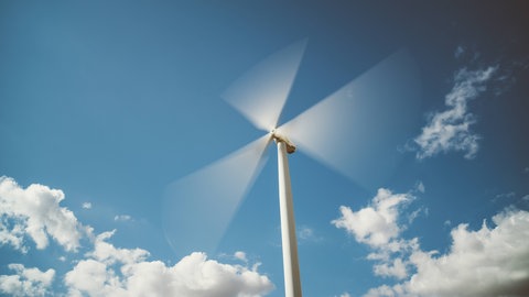 Windräder drehen sich immer im Uhrzeigersinn