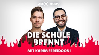 Karim Fereidooni und Bob Blume vor Flammen