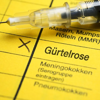 Impfausweis mit dem Schriftzug Gürtelrose