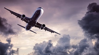 Hinter der scheinbar lapidaren Anzeige "Windgeschwindigkeit 50 kmh", die in einem Flugzeug angezeigt wird, steckt eine aufwändige Rechnerei. Wie ermittelt man diese Geschwindigkeit?