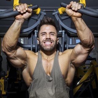 Krafttraining im Fitnesscenter