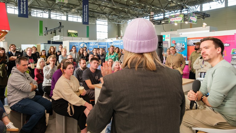 Bob Blume und Saskia Niechzial bei der didacta 2026