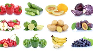 Verschiedene Obst- und Gemüsesorten, farblich sortiert: Wir haben schon im Kindesalter relativ schnell gelernt, intuitiv Obst und Gemüse zu unterscheiden – und trotzdem wissen viele nicht, was genau der Unterschied ist.