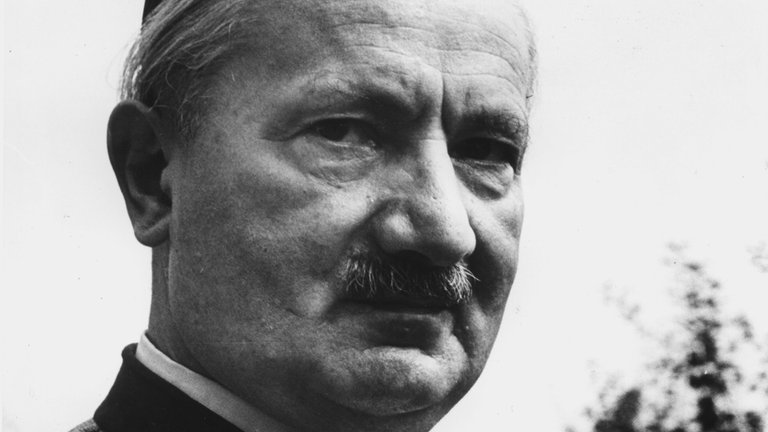 Porträt des Philosophen Martin Heidegger