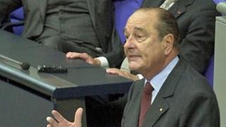 Der französische Staatspräsident Jacques Chirac spricht am Dienstag als erster ausländischer Staatschef im Reichstag in Berlin zu den Abgeordneten des Deutschen Bundestages