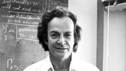 Der Nobelpreisträger Richard Feynman (1918 - 1988) lieferte 1986 die Erklärung für die Challenger-Katastrophe: Die Dichtungsringe wurden bei Kälte spröde und versagten (Foto: um 1974)