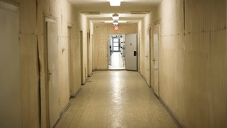 Zellen in der Gedenkstätte Berlin-Hohenschoenhausen, ehemalige Haftanstalt der Staatssicherheit (Stasi) der DDR