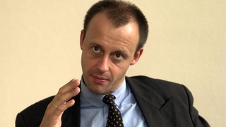 CDUCSU-Fraktionsvorsitzender Friedrich Merz spicht von "deutscher Leitkultur"