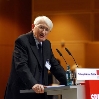 Jürgen Habermas 2007 anlässlich der Veranstaltung "Philosophie und Politik" im Rahmen des Kulturforums der SPD in Berlin