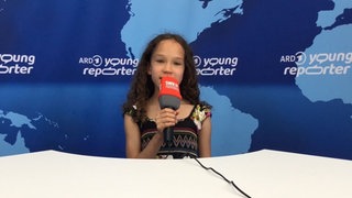 Emmy berichtet als ARD Young Reporter live vom SWR Sommerfestival 2023 in Stuttgart.
