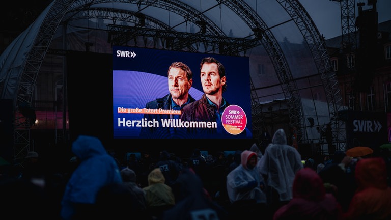 Die Tatort-Fans warten auf den Beginn der Tatort Premiere