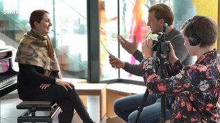 Journalististen Volos beim Dreh für ein Webvideo