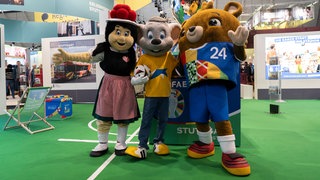 Die Urlaubsmesse CMT ist auch ein Tummeplatz für Maskottchen