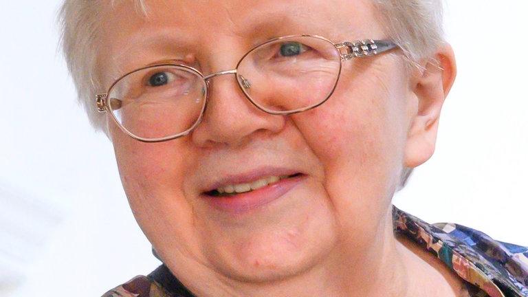 Prof. Dr. Luise Pusch, Referentin und Expertin beim Thementag „Frauen im Ausschnitt. Wie weiblich ist der Kulturbetrieb?“ © SWRSabine Wunderlin