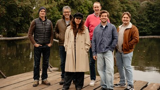 Hintere Reihe v.l.n.r.: Armin Golisano (Bildgestaltung), Wolfgang Groos (Regisseur), Philip Voges (Produzent)