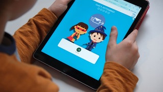 Kinder erreichen beim Fakefinder Kids das Level 3: Kettenbriefe