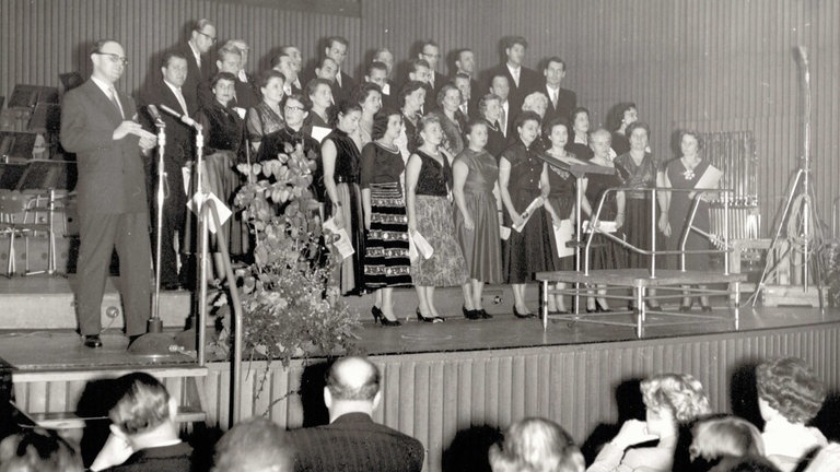 Sendesaal in der Villa Berg 1951