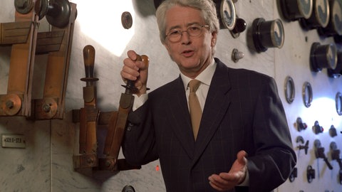 Frank Elstner als Moderator der Talkshow Menschen der Woche.