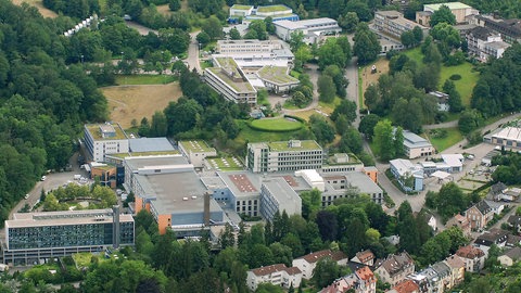 Das Bild zeigt das Funkhaus des SWR in Baden-Baden
