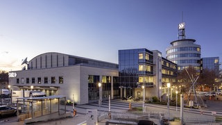 Das Bild zeigt das Funkhaus in Mainz