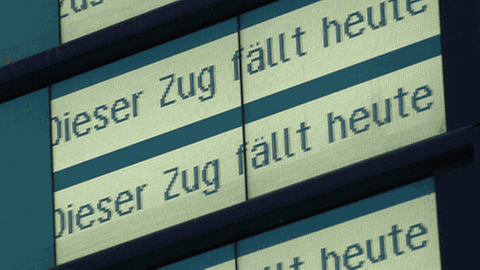 Die Anzeigetafel "Dieser Zug fällt heute aus"