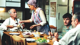 Wilhelm, Johanna, Karl und Hermann in der Fallerküche