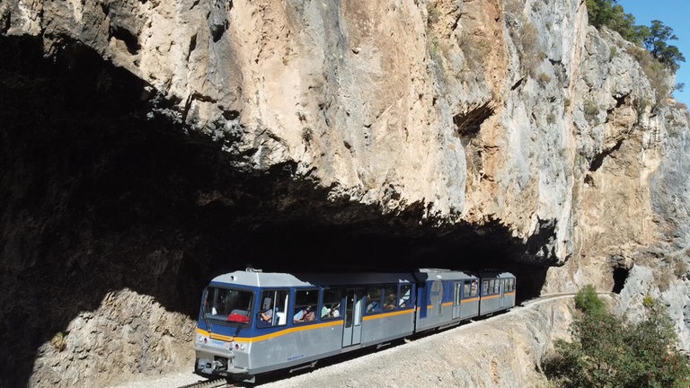 Zahnradbahn nach Kalavrita im Berg