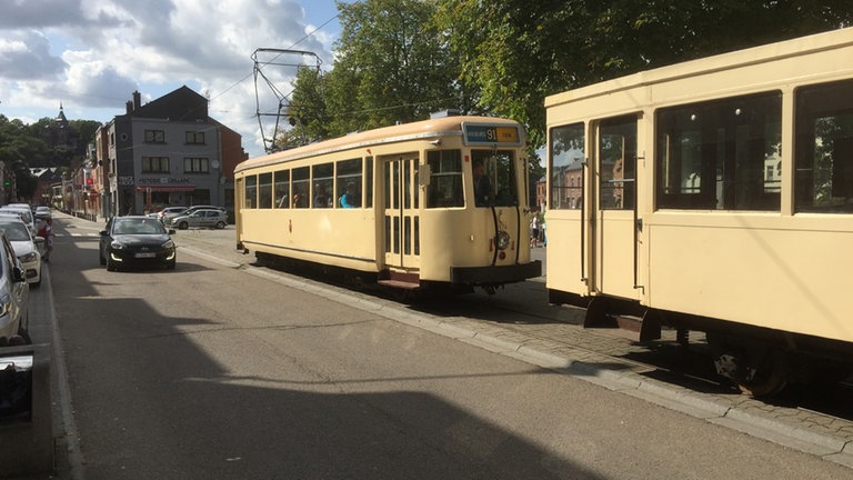 Mitten in Centre-Ville  von Thuin ist die Endstation einer der drei Strecken der Museumbahn.