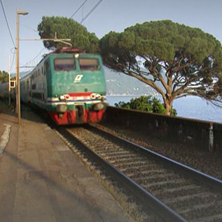 Mit dem Zug zwischen Fels und Meer - Eisenbahnen an der Ligurischen Küste