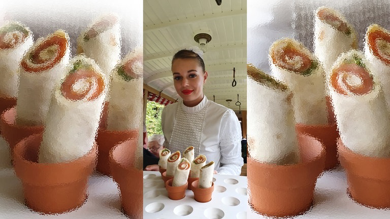 Julia Schlosser geht bei diesem Balanceakt am Berg bei 250 Promille Steigung routiniert vor. Und so serviert sie die Wraps gefüllt mit Lachs, Salat und Sauce Lindingoe ohne Verluste.