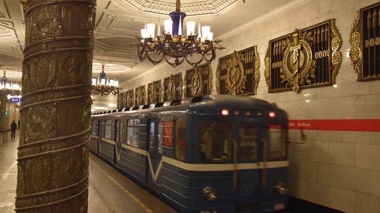 Frischer Dampf rund um Sankt Petersburg
