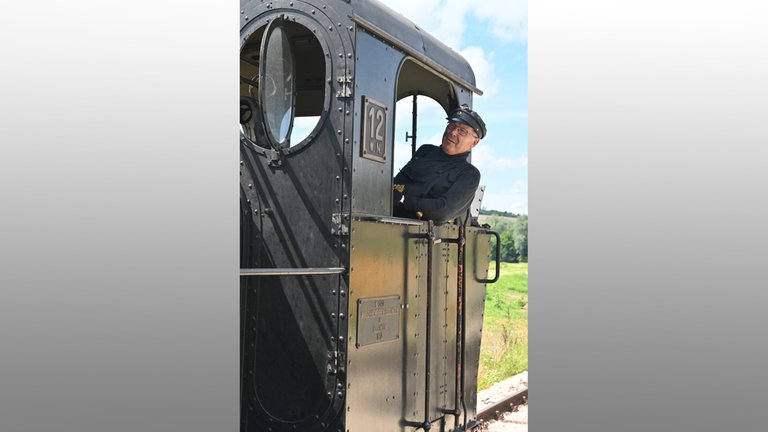 HMB-Mitglied Walter Gekeler als Heizer von Lok 12, dem „Liesele“.