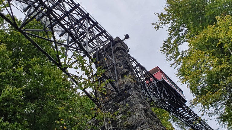 Hier wurde erstmals die Abt’sche Weiche eingebaut. Ein Vorbild für nachfolgende Standseilbahn-Bauprojekte.