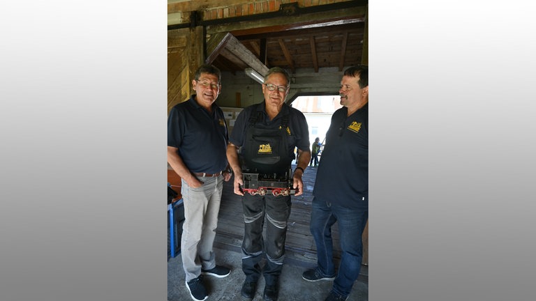 Von links nach rechts: Werner Kuhn, Walter Gekeler und Ingo Adam. Das Museumsbahnteam am Modellbahntag. 