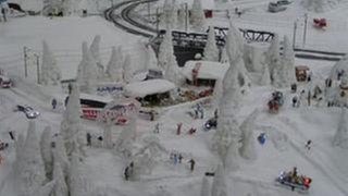 Weihnachtsmann im Rentierschlitten